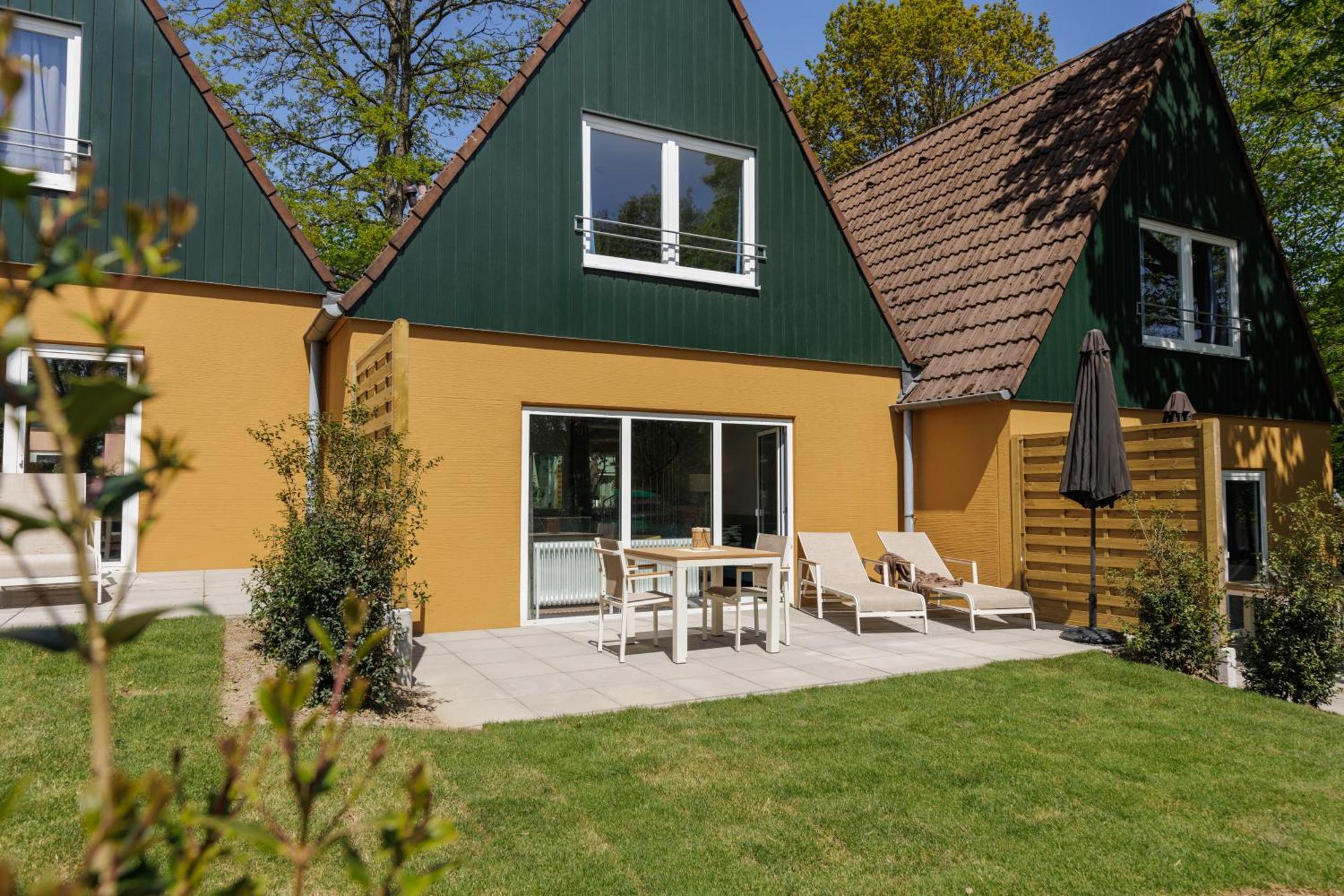 Center Parcs Eifel Mosel Nuerburgring Hotel Gunderath Exterior foto